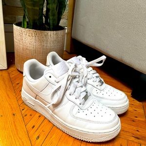 White Nike Air Force 1s LowTop